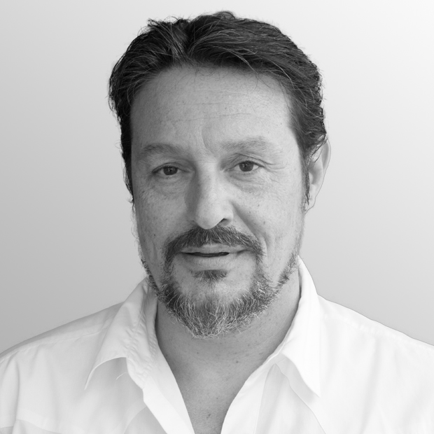 Dr. Diego Comerci